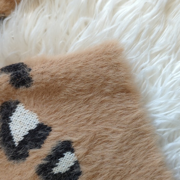 Express Tan Animal Print Cropped Fuzzy Sweater - Picture 7 of 7